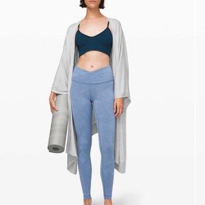 Lululemon Always On High-Rise Tight 28"
Sky Wash Print Tempest Blue sz 6